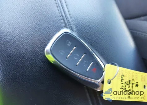 2018 Chevrolet Malibu Lt from USA, damaged, VIN 1G1ZD5ST5JF106614